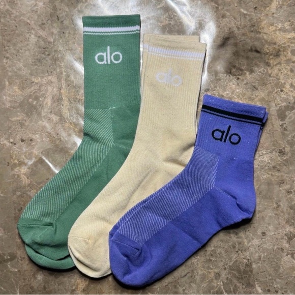 ALO Yoga Other - Women’s Alo Socks
3 pairs Packaging states size Large but they fit sizes 6-11